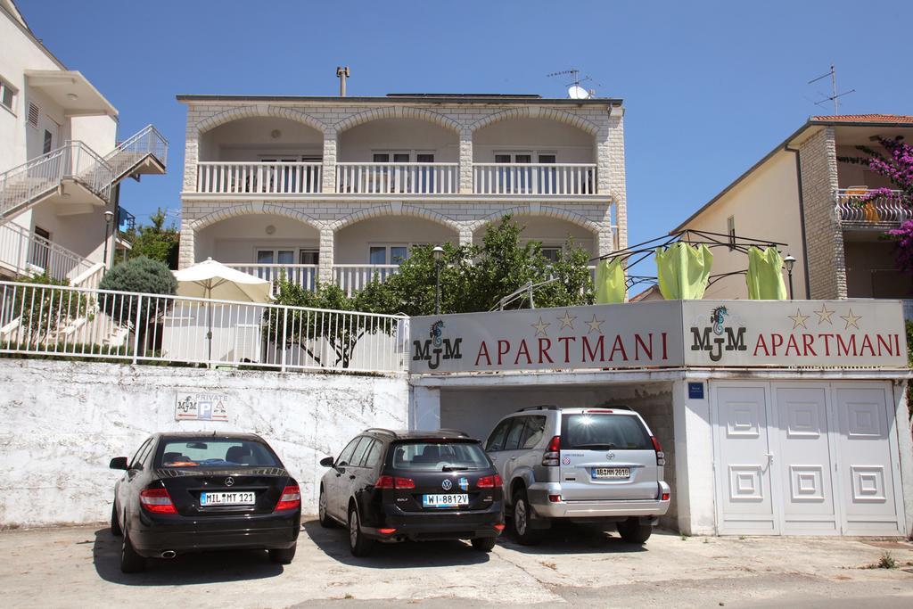 Apartments Mjm Трогир Екстериор снимка